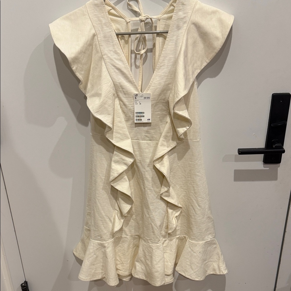 H&M Cream Textured Knit Top